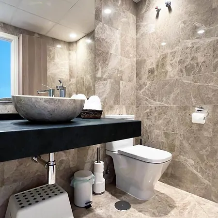 Mshome Oasis Premium En El Mar Apartment Benalmádena